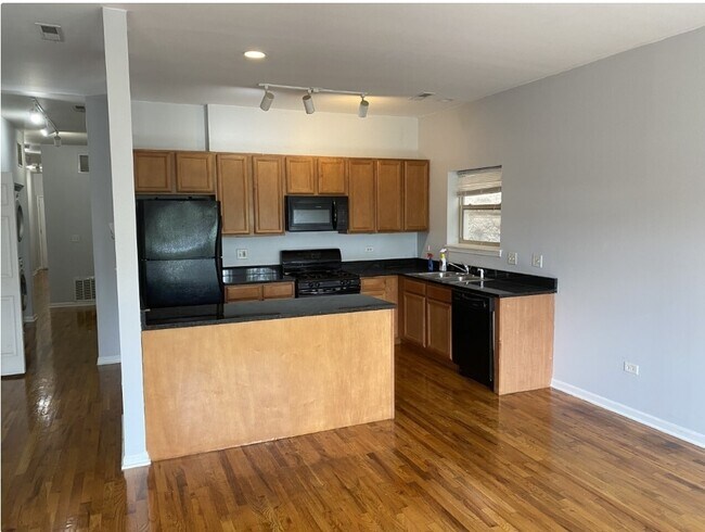 Foto del edificio - 2116 W Madison St