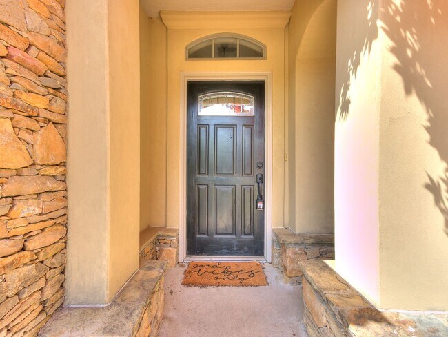 Building Photo - Gorgeous 2 Story Home In Bixby Schools!