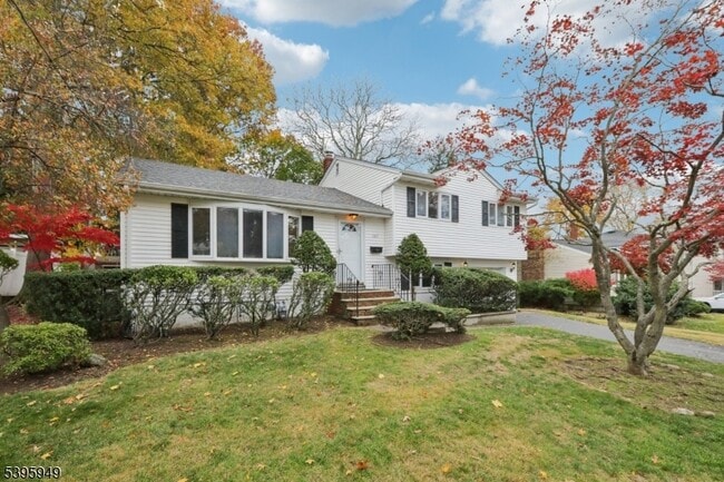 Building Photo - 145 Vivian Ave