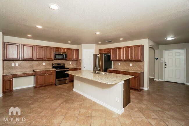Building Photo - 4031 Matson Manor