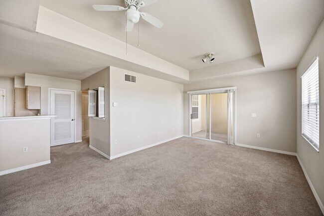 Building Photo - 1195 Villagio Cir