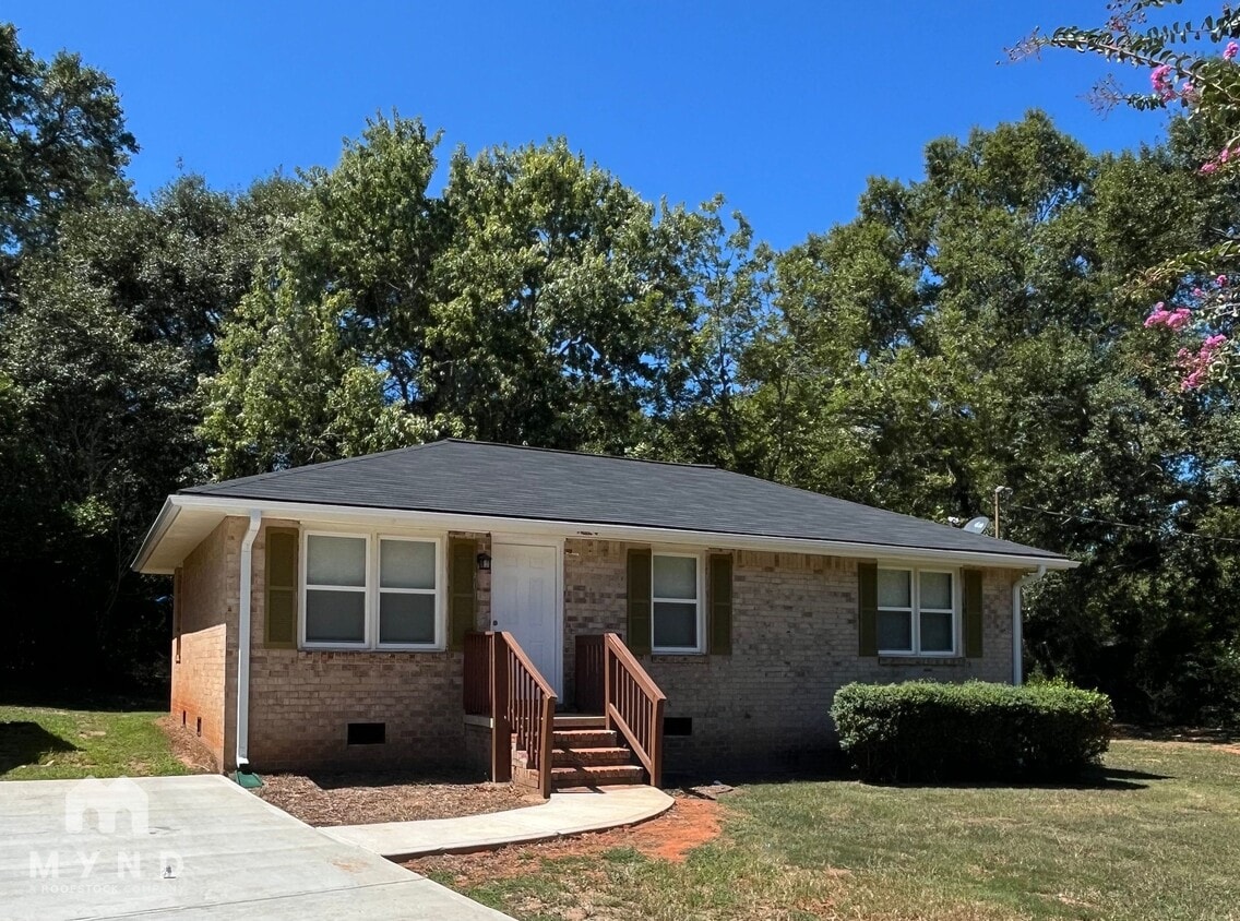 Foto principal - 401 Oak Dr