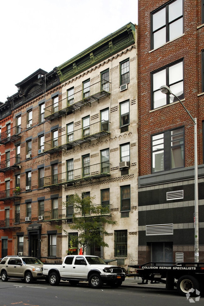 Primary Photo - 431 W 54th St