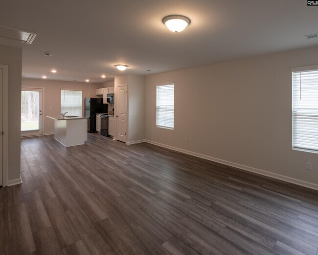 Foto del edificio - 859 Summerwood Ln