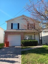 Building Photo - 9 N Freeman St