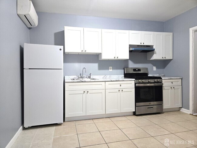 Foto del edificio - 314 Seaman St