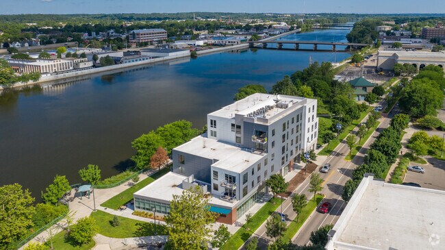 Picture of Best Luxury Belknap Lookout Apartments for Rent - Grand Rapids, MI - 7 ...