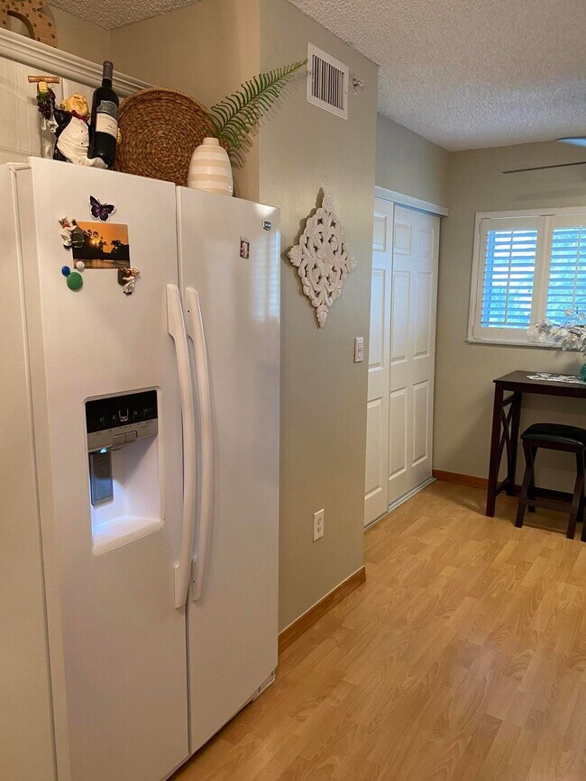 4734 Lucerne Lakes Blvd Unit 312, Lake Worth, FL 33467 Condo for Rent in Lake Worth, FL