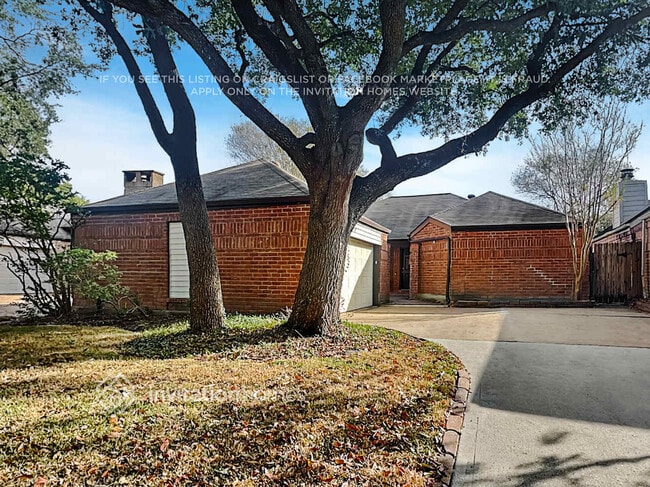 Building Photo - 2227 Briarwest Blvd