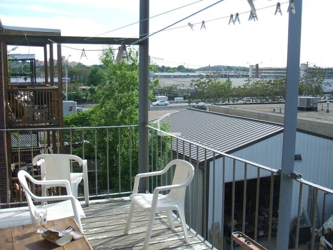 Building Photo - 6 Litchfield St