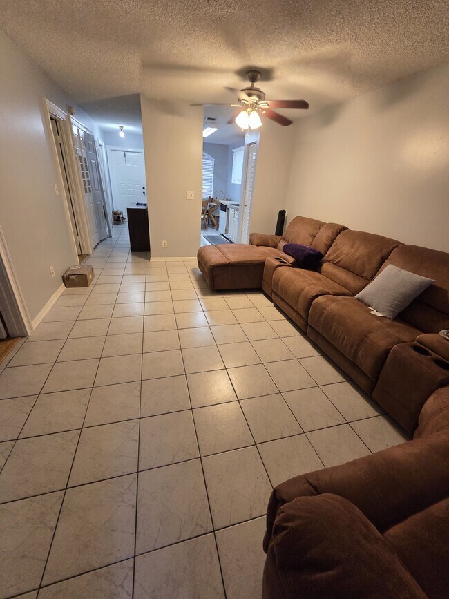 Foto del edificio - 1351 NW 94th Way