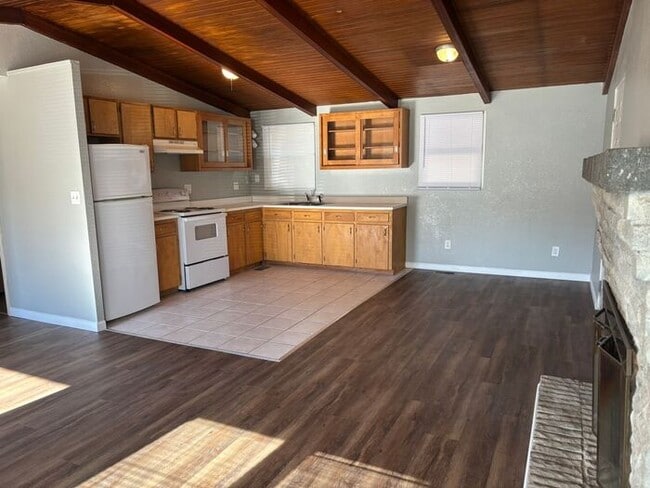 Foto del edificio - 4010 Legion Rd