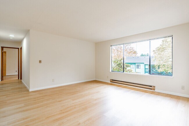 Interior Photo - Town Centre