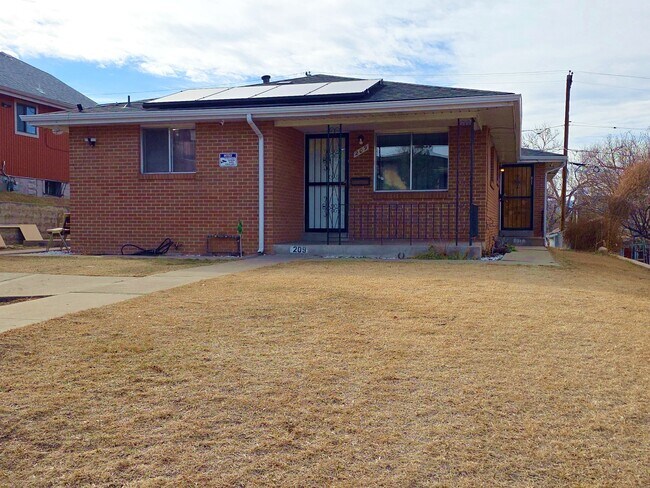 Photo - 209 S Hooker St House