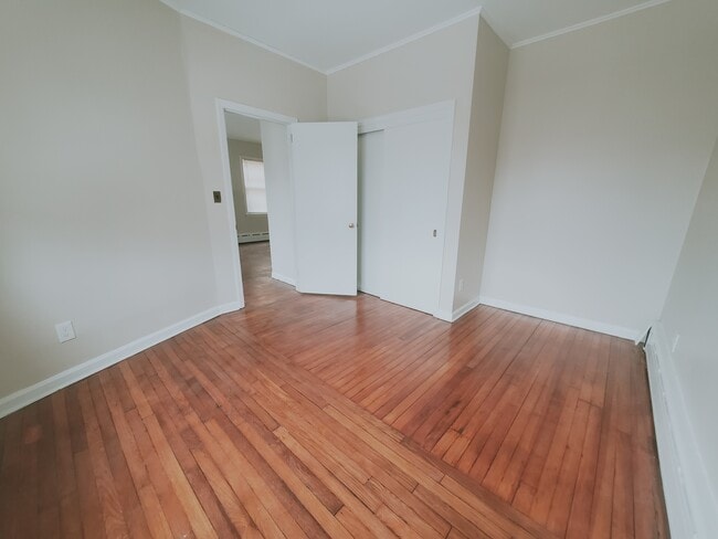 Foto del edificio - 156 River Road Ext