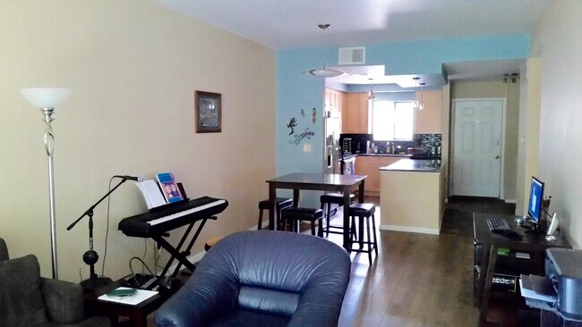 Foto del edificio - 3260 47th St