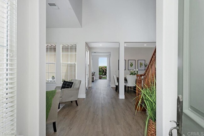 Foto del edificio - 5 br, 3 bath House - 6438 Torreyanna Circle