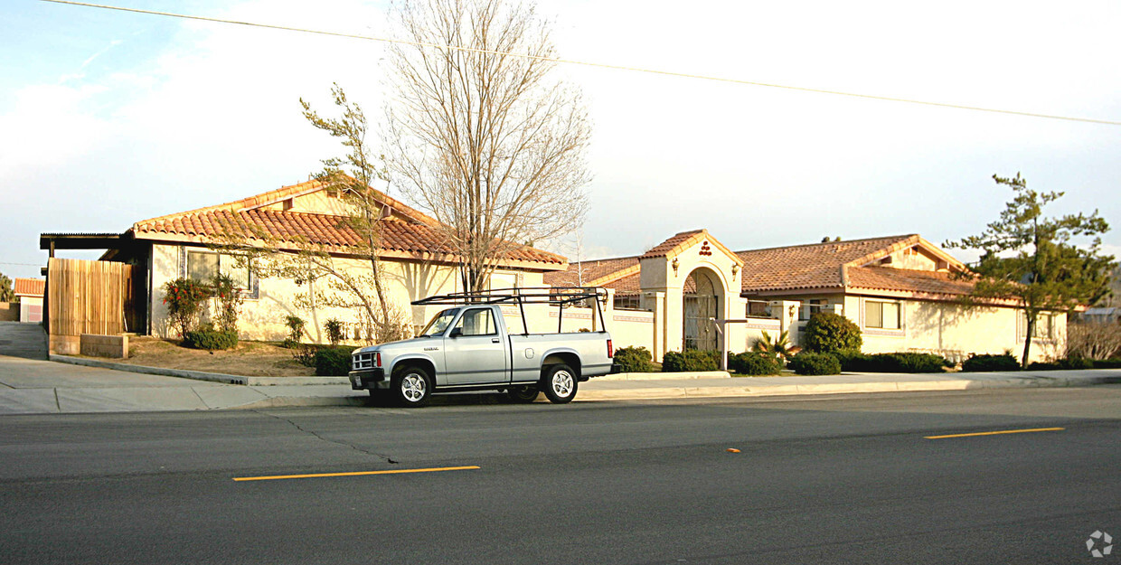 Foto del edificio - The Chelsey Court Apartments