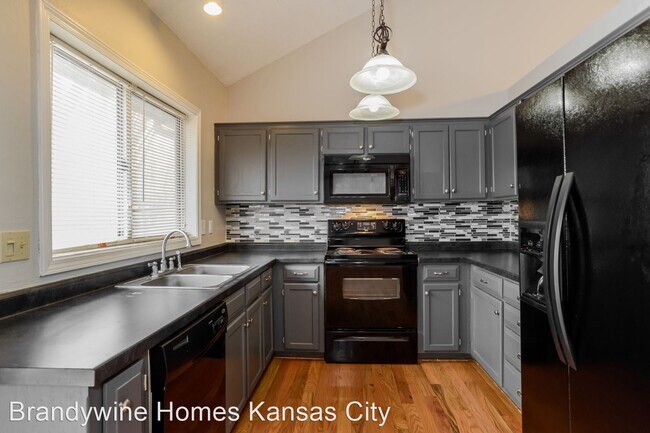 Building Photo - 3 br, 2.5 bath House - 606 Park Ave Belton