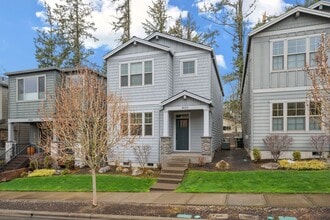 Building Photo - 9013 SW W Haven Dr