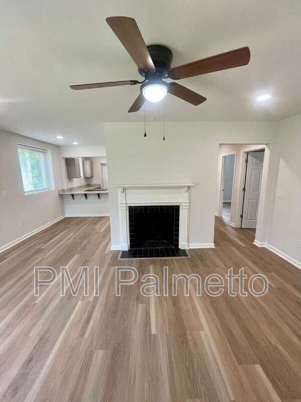 Foto del edificio - 5316 Middleton St