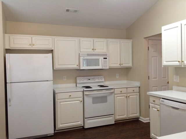 Building Photo - 118 Innisbrook Ln