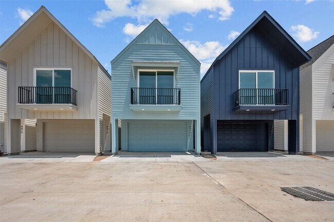 Foto del edificio - 4612 Crown Grove Ln
