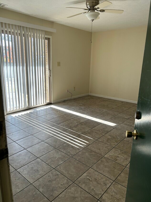 Foto principal - 3129 Burlew Blvd