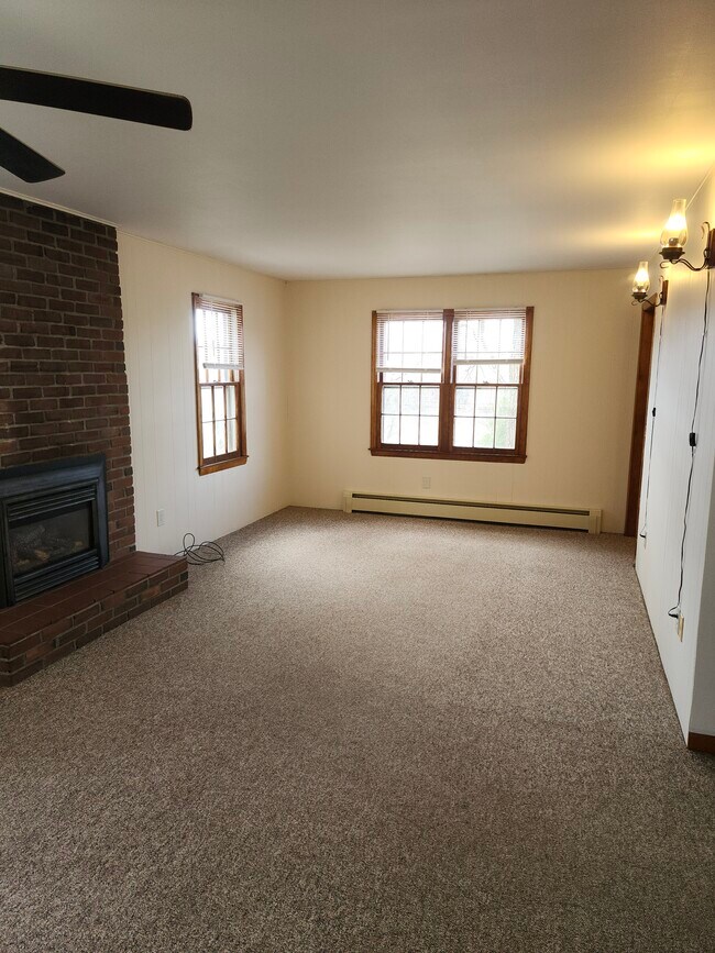 Sala de estar - 3 Tiffany Ln