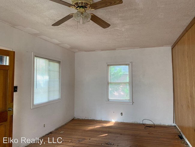 Building Photo - 4 br, 2 bath House - 312 Ash Street