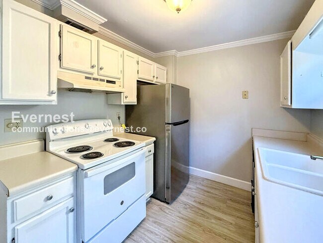 Foto del edificio - 713 Carr Ave