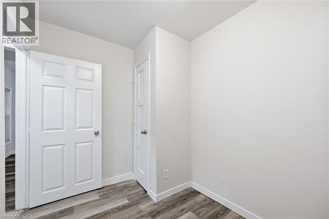 Building Photo - 13 Westinghouse Ave