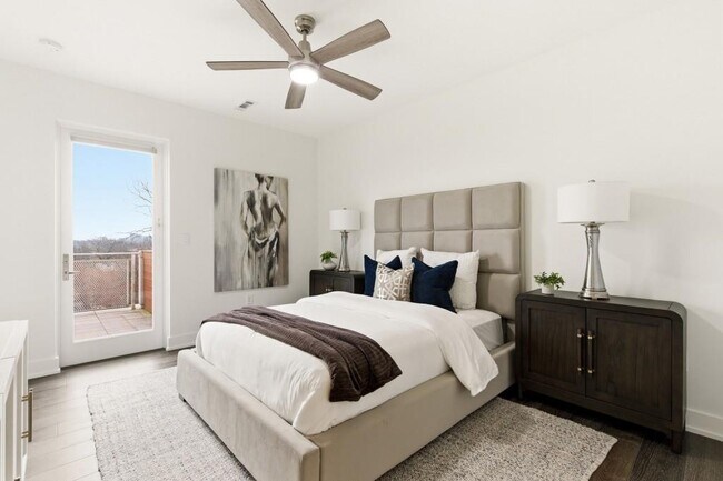 Building Photo - 775 Juniper St NE