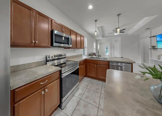 Building Photo - 5926 Sweet Birch Dr