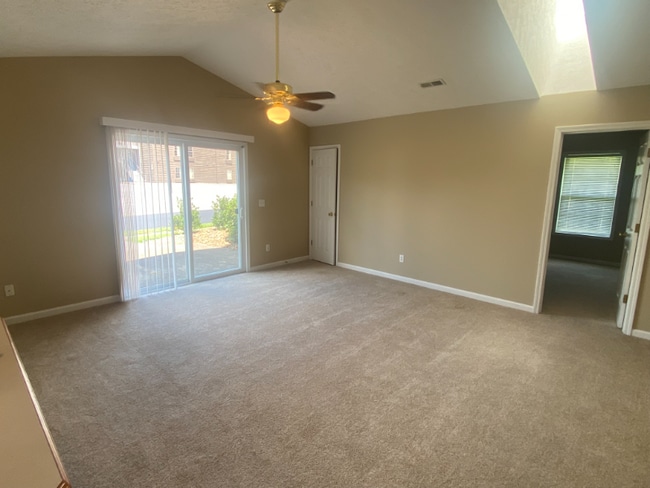 Building Photo - 30 Cedar Ln