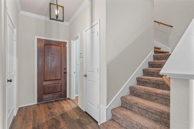 Foto del edificio - 220 Chickadee Ln