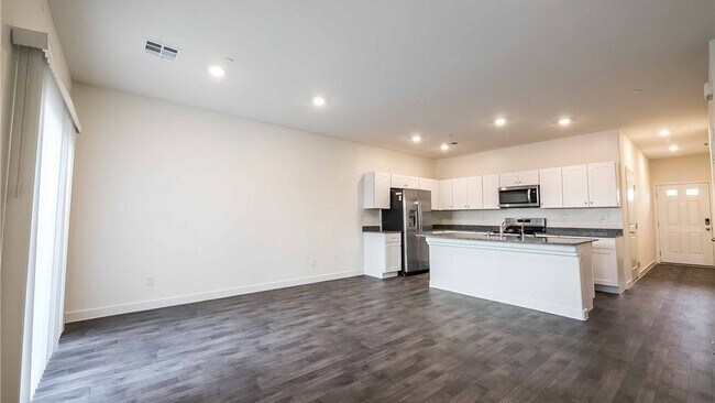 Foto del edificio - 12749 Epperly St