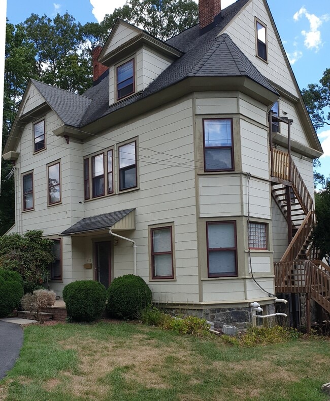 Building Photo - 412 Morris Ave