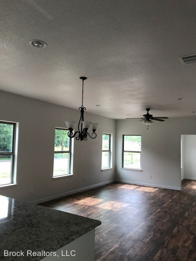 3 br, 2 bath House 3640 Millet Avenue House Rental in Fort Worth