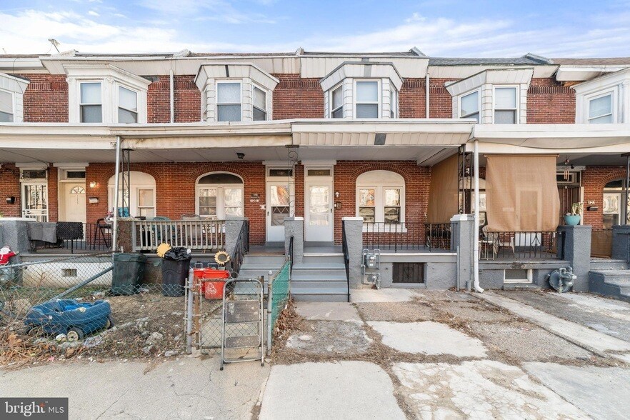Foto principal - 1249 Kenwood Ave