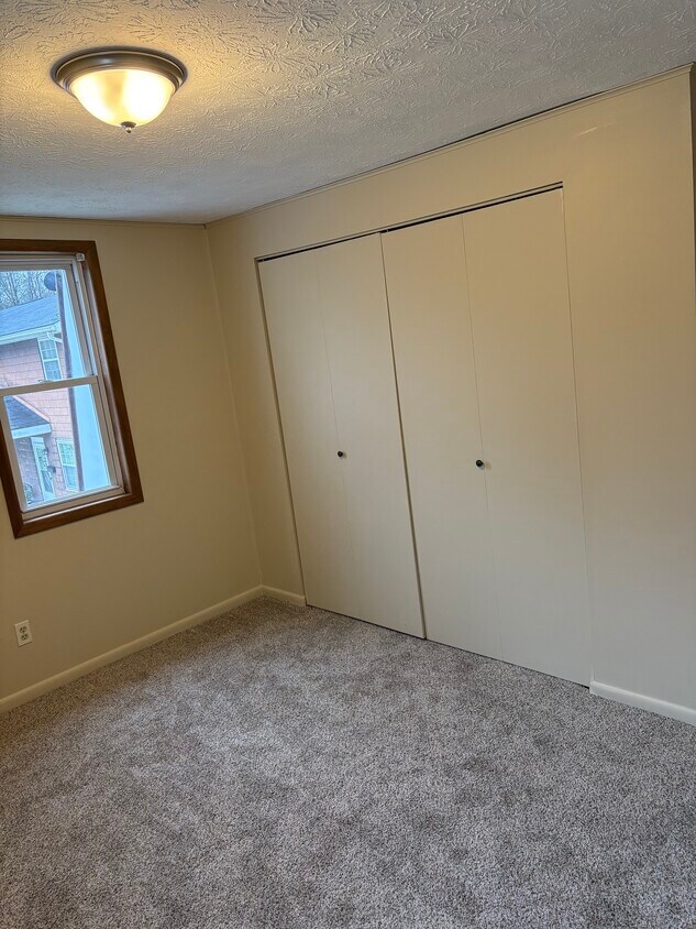 Foto principal - 515 Hinderer Ave SW