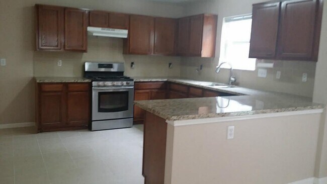 Foto del edificio - 7914 Blue Wahoo Ln