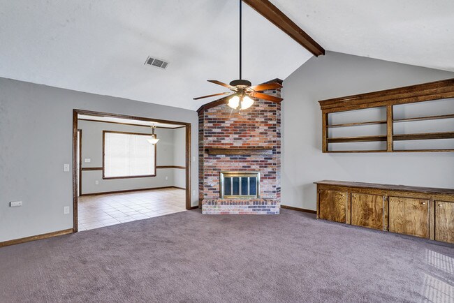 Building Photo - 410 Bogey Cove