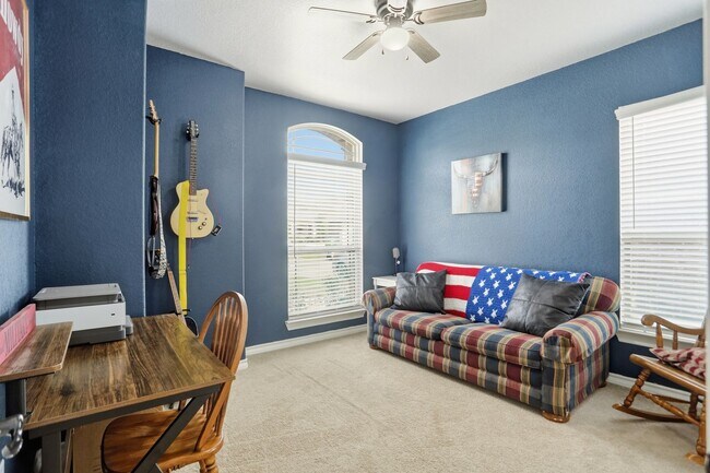 Foto del edificio - Charming 4-Bedroom Home in Kallison Ranch – Resort-Style Amenities & Prime Location!