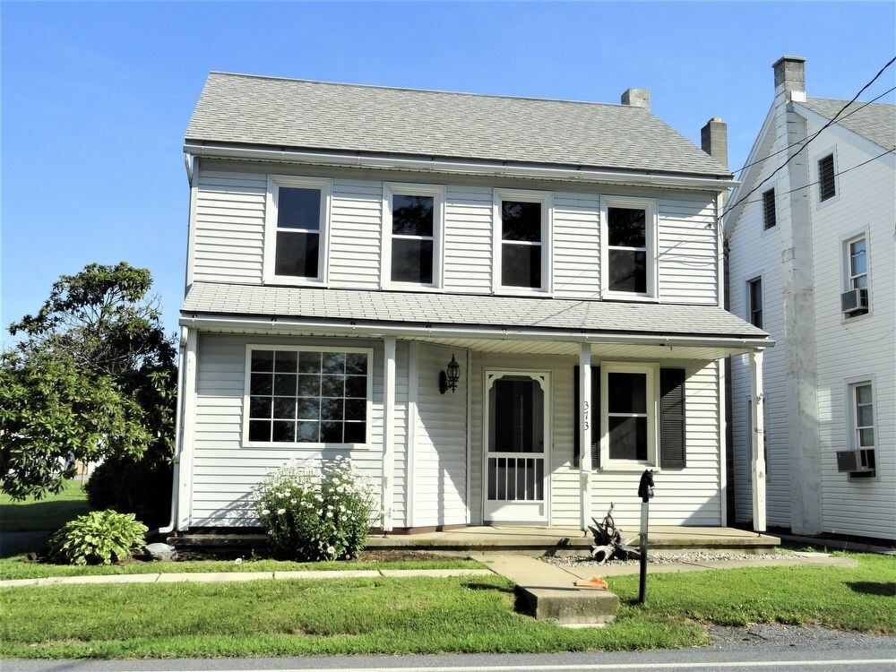 Primary Photo - 373 W Lexington Rd