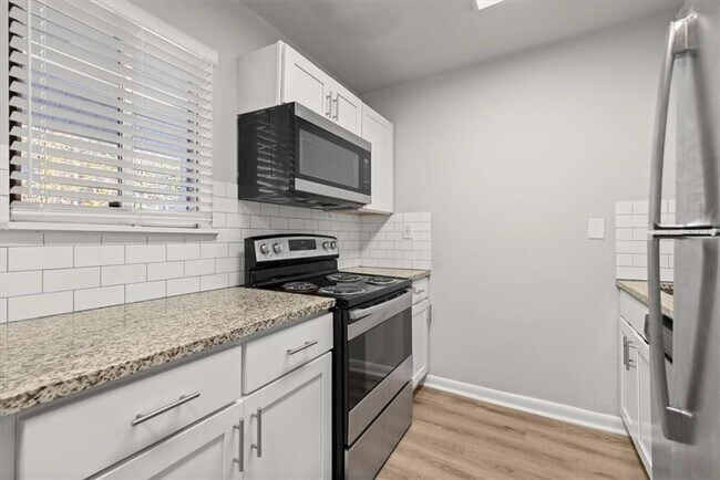 Foto del edificio - 3500 Peachtree Corners Cir