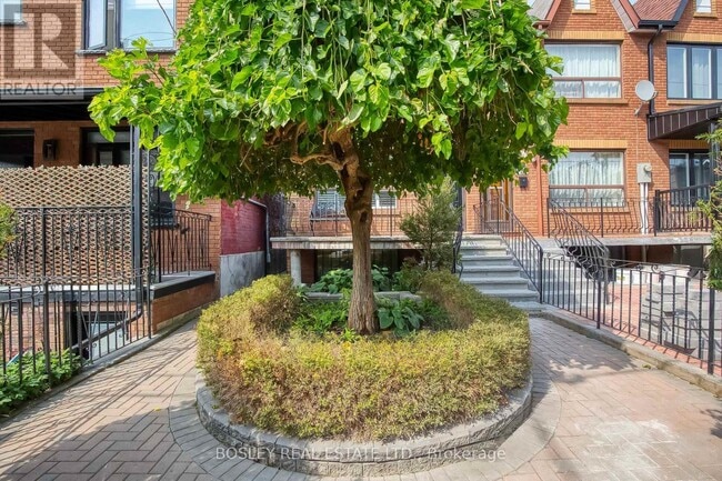 Photo du bâtiment - 122 Lisgar St