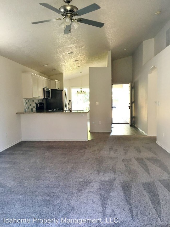Building Photo - 3 br, 2 bath House - 1348 W Jacksnipe Dr