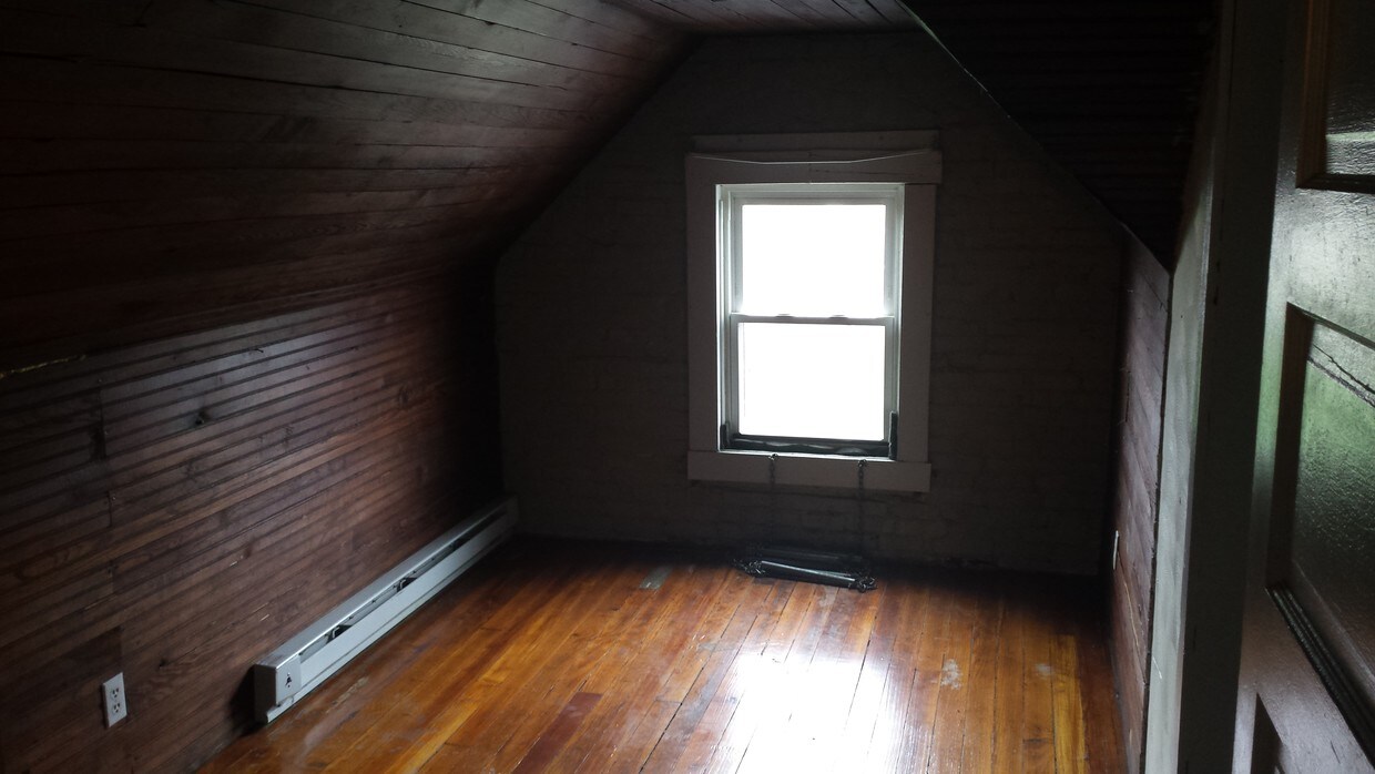 Primary Photo - 729 Themis St