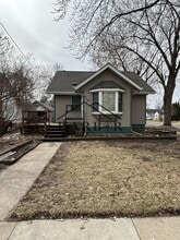 Building Photo - 800 8th Ave SE